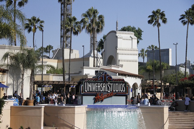 Overview Of Universal Studios And Theme Parks