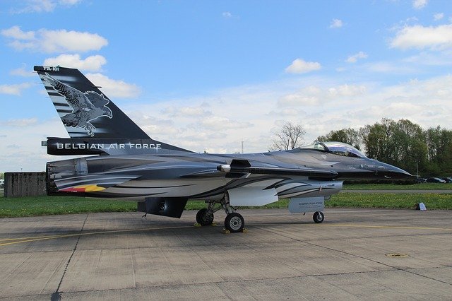 15 Basic F-16 Fighting Falcon Facts