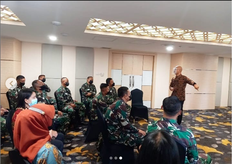 Teknik Public Speaking : Mozes "Sosa" Riupassa Sang Sharer