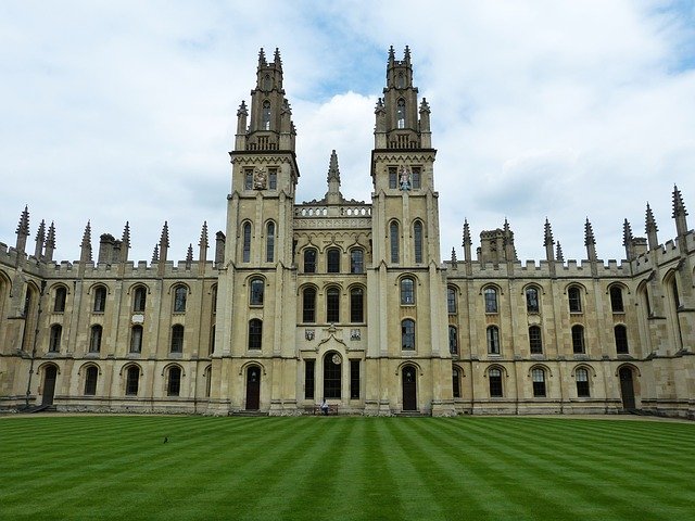 Sejarah Universitas Oxford : Salah Satu Yang Terbaik Di Dunia
