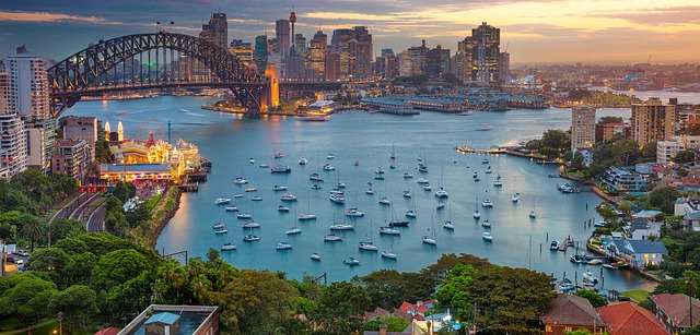 Sydney : A Brief Story Of The Harbor City