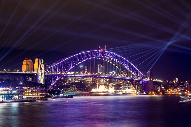 Sydney : A Brief Story Of The Harbor City