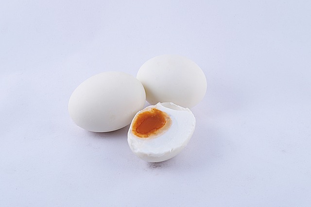 5 Fakta Unik Seputar Telur Asin : Dari Makanan Tradisional Hingga Kekinian