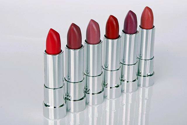Lipstick History : From Cleopatra To Modern Culture