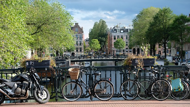Amsterdam : City Of A Thousand Canals