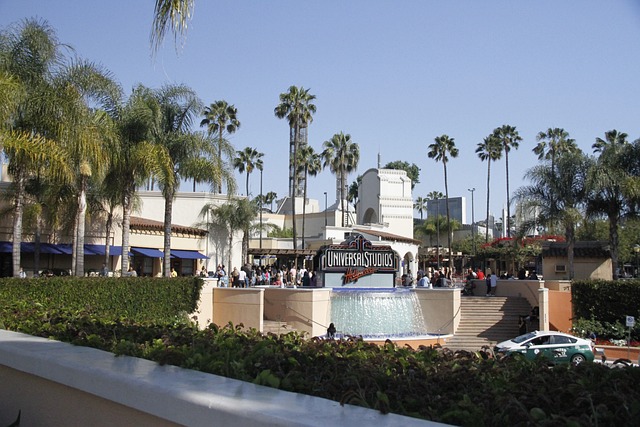 The Gleaming History Of Hollywood