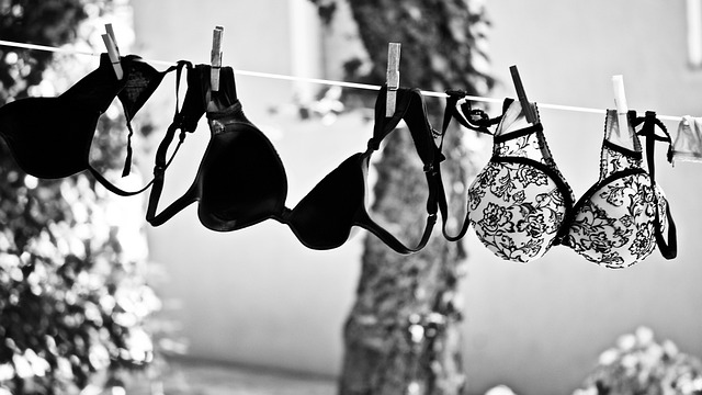 Bra History : A Long Evolution Of Perfection